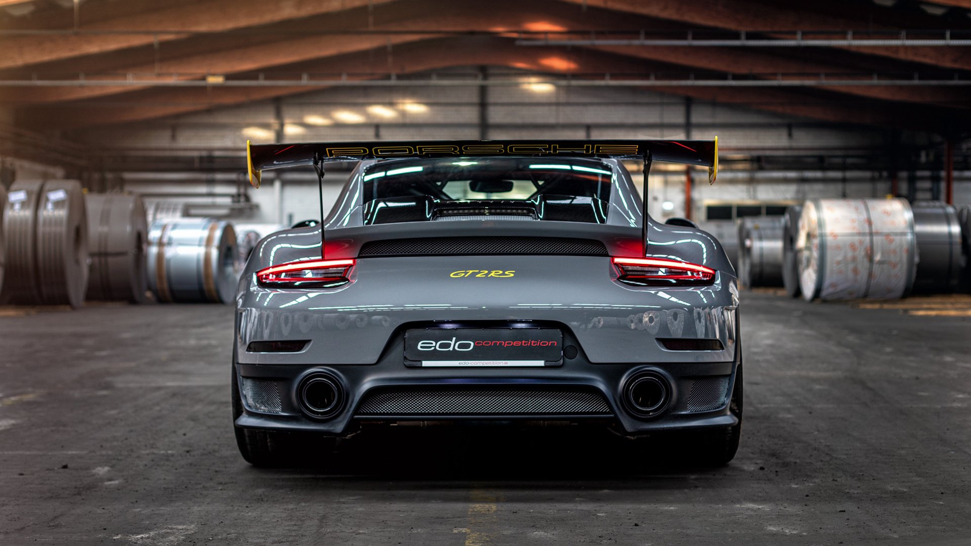 -夺冠热门展开正面交锋,见证夺冠时刻