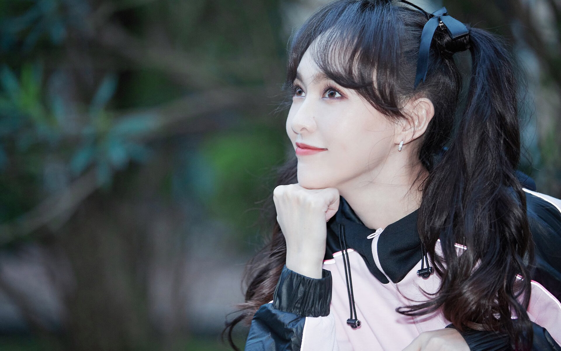 九游游戏中心官网-西甲激情四溢：攻守精彩瞬间不断！，西甲经典比赛