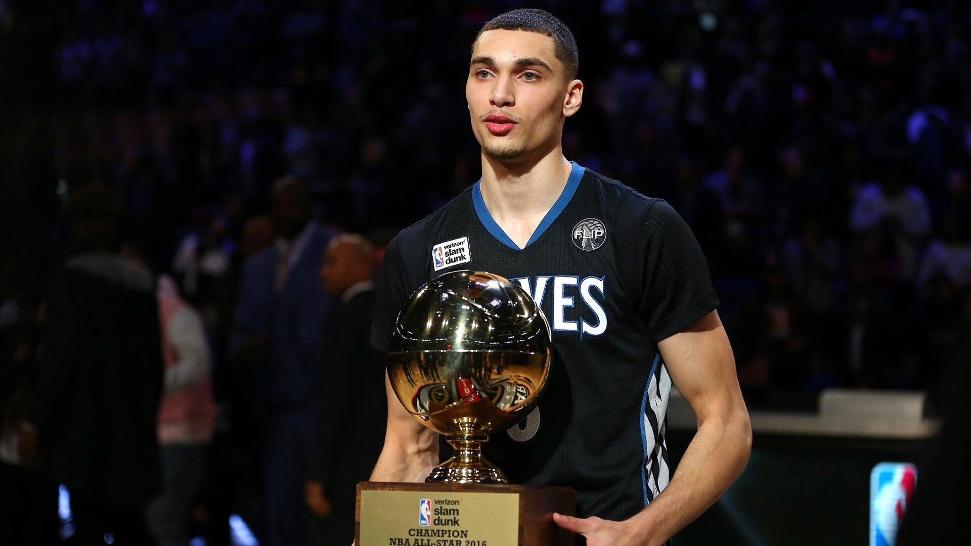 全国少儿体操锦标赛 8岁“小蘑菇头”自由体操场边舞蹈圈粉